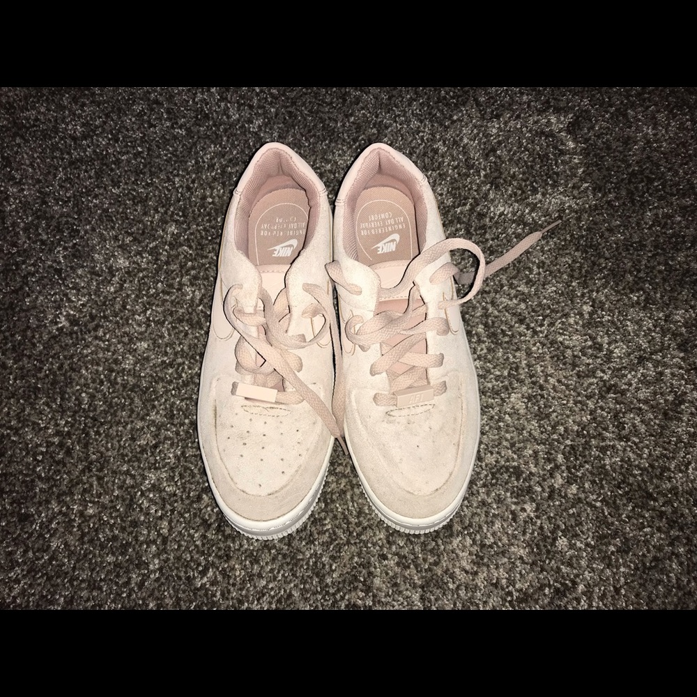 Nike Air Force 1